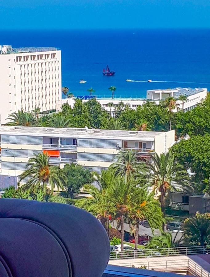 Apartamento Atico Duplex con vistas al mar. Dos plazas de garaje Torremolinos Exterior foto