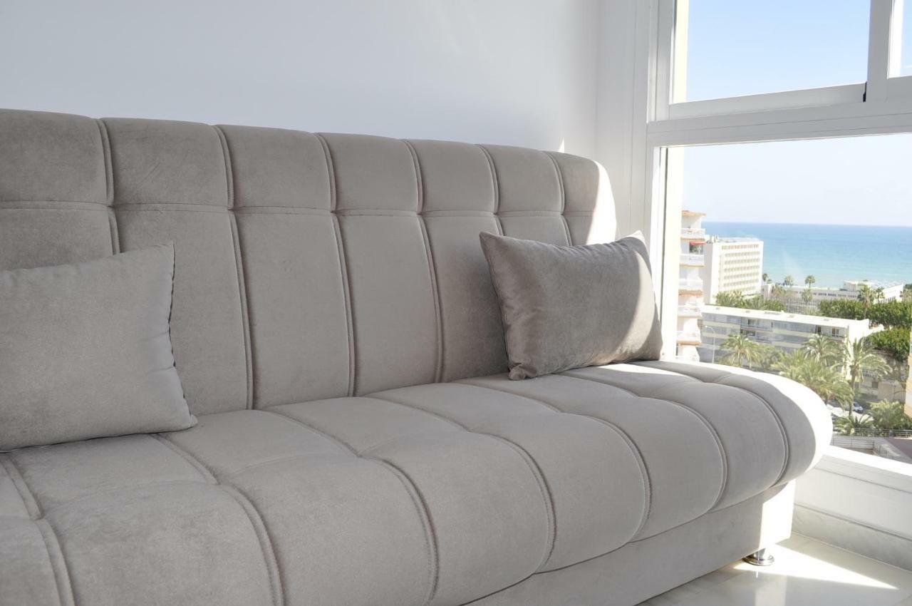 Apartamento Atico Duplex con vistas al mar. Dos plazas de garaje Torremolinos Exterior foto