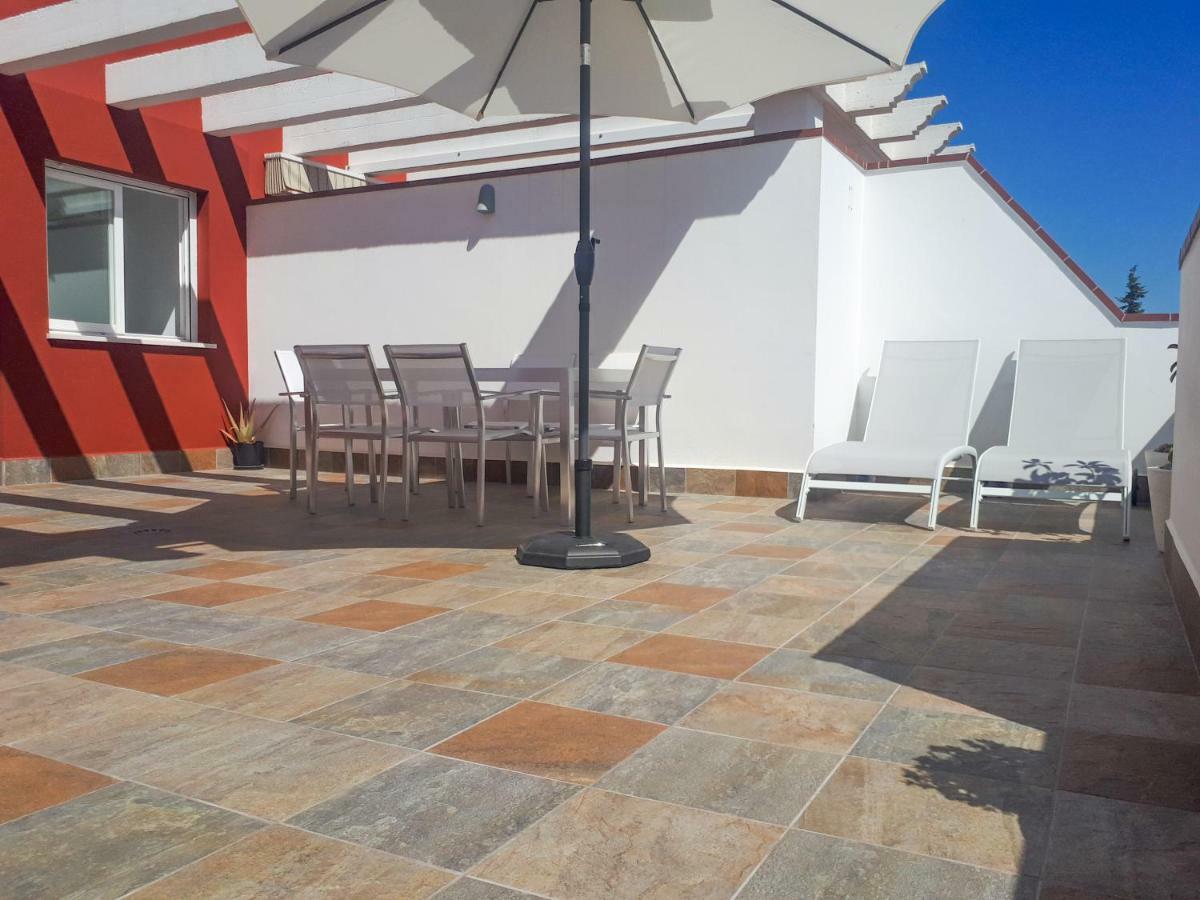 Apartamento Atico Duplex con vistas al mar. Dos plazas de garaje Torremolinos Exterior foto